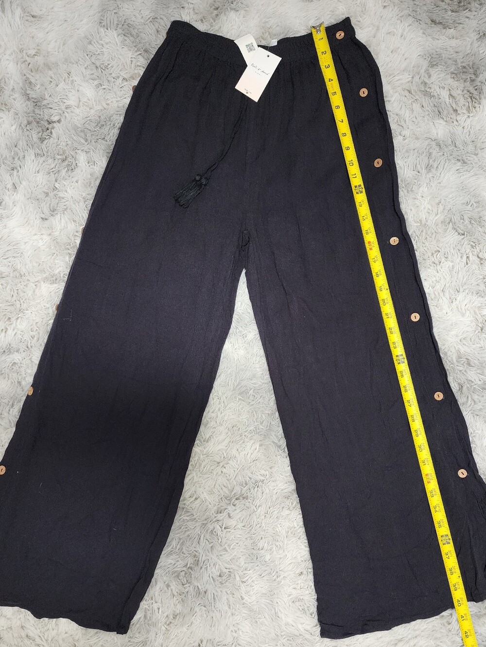 NWT - KIWI + PUNCH | Wide Leg Button-Trim Lounge Pants | Black |Medium - Picture 2 of 7